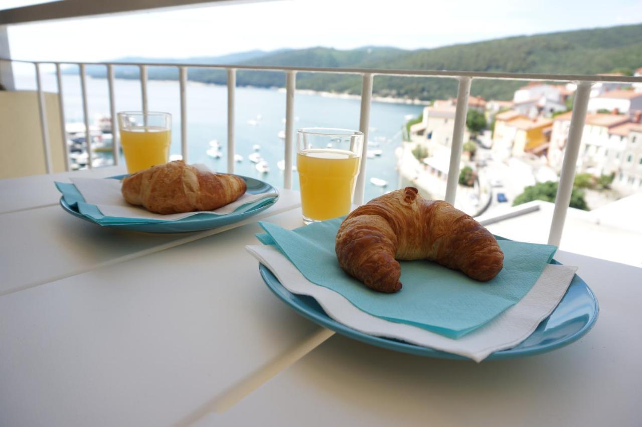 Apartment Layla - Intermezzo With Sea View In Center Of Rabac Kültér fotó