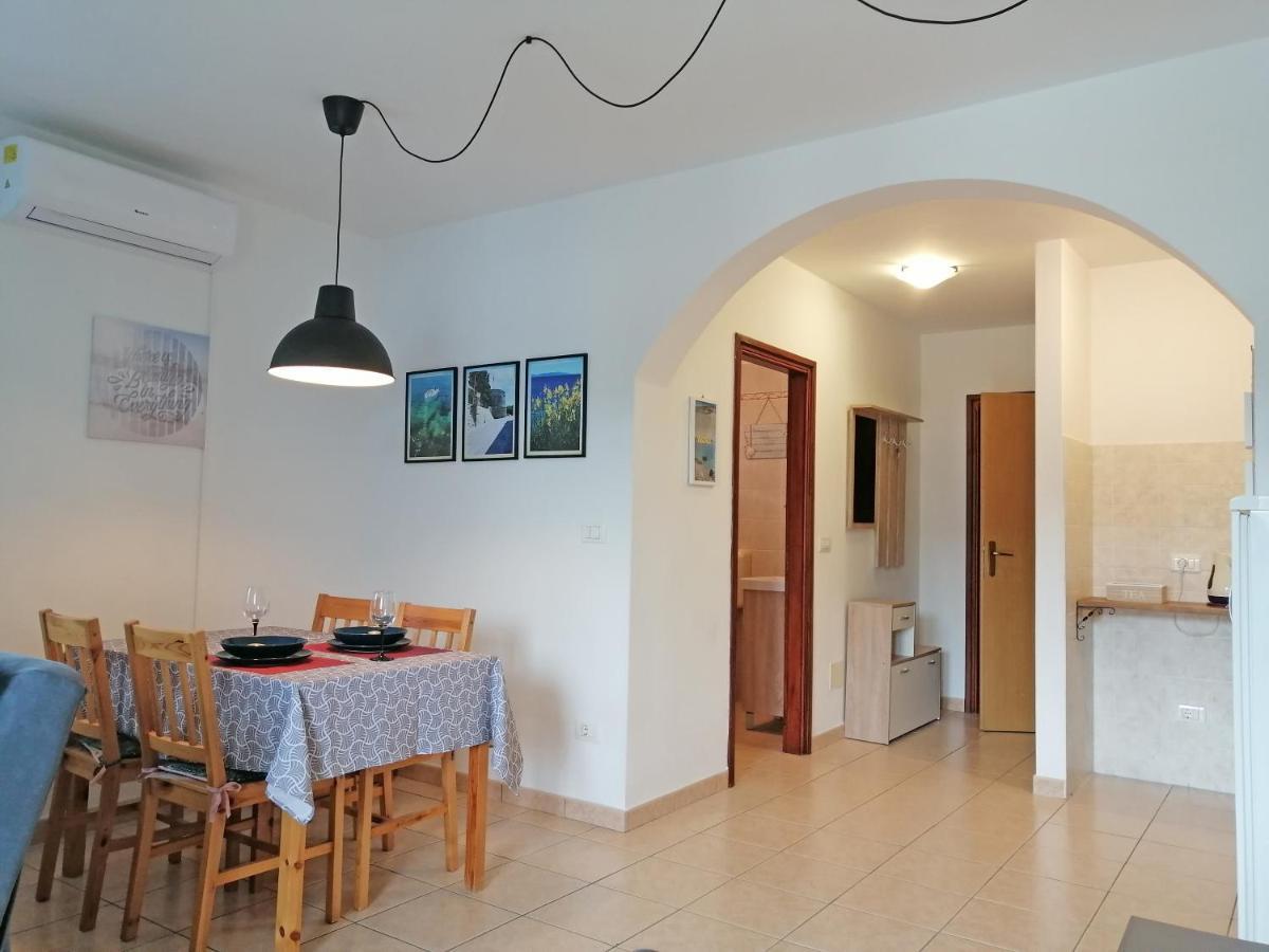 Apartment Layla - Intermezzo With Sea View In Center Of Rabac Kültér fotó